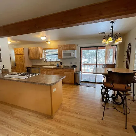Bear Paw Lodge & Vacation Homes Vallecito Exterior photo