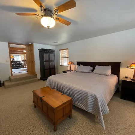 Bear Paw Lodge & Vacation Homes Vallecito Exterior photo