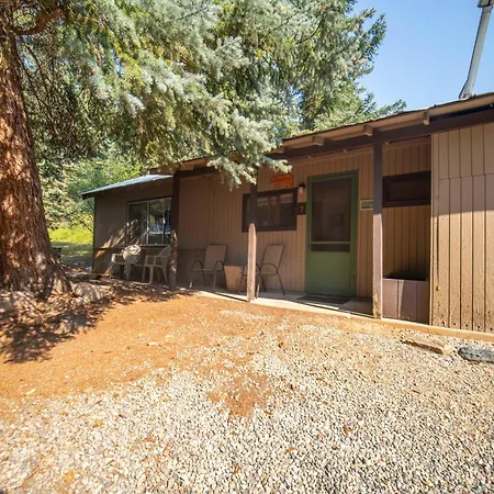 Bear Paw Lodge & Vacation Homes Vallecito Exterior photo