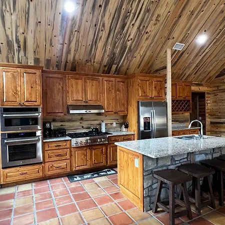 Bear Paw Lodge & Vacation Homes Vallecito Exterior photo