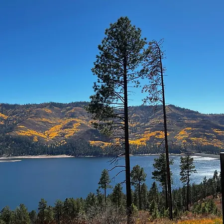 Bear Paw Lodge & Vacation Homes Vallecito Exterior photo