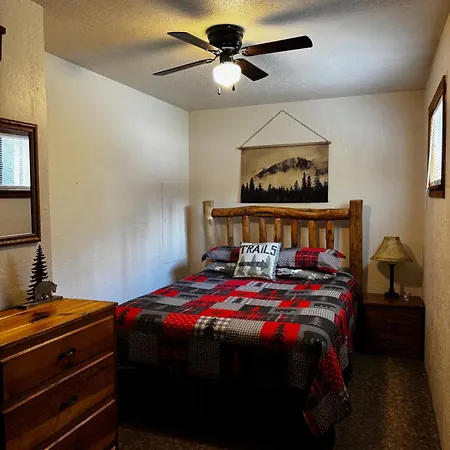 Bear Paw Lodge & Vacation Homes Vallecito Exterior photo