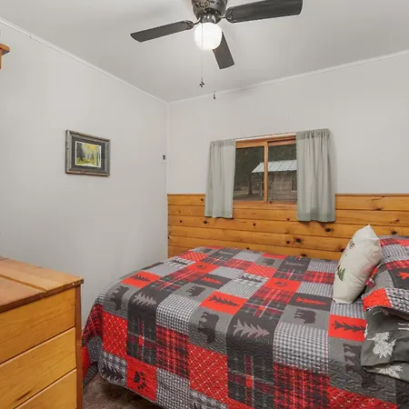Bear Paw Lodge & Vacation Homes Vallecito Exterior photo