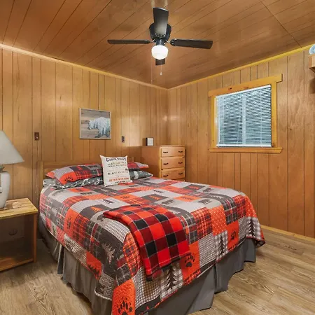 Bear Paw Lodge & Vacation Homes Vallecito Exterior photo