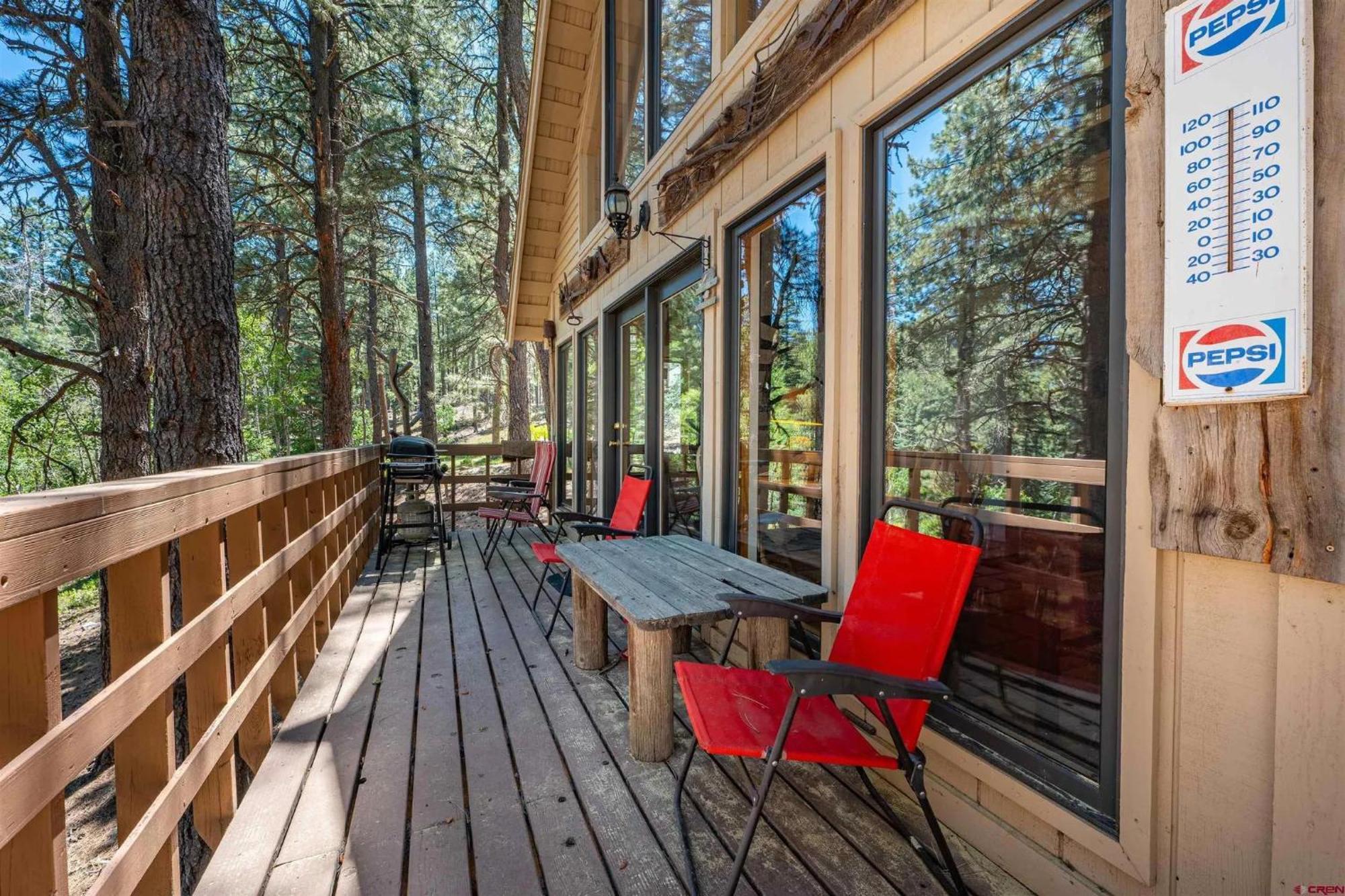 Bear Paw & Lodge Vallecito
