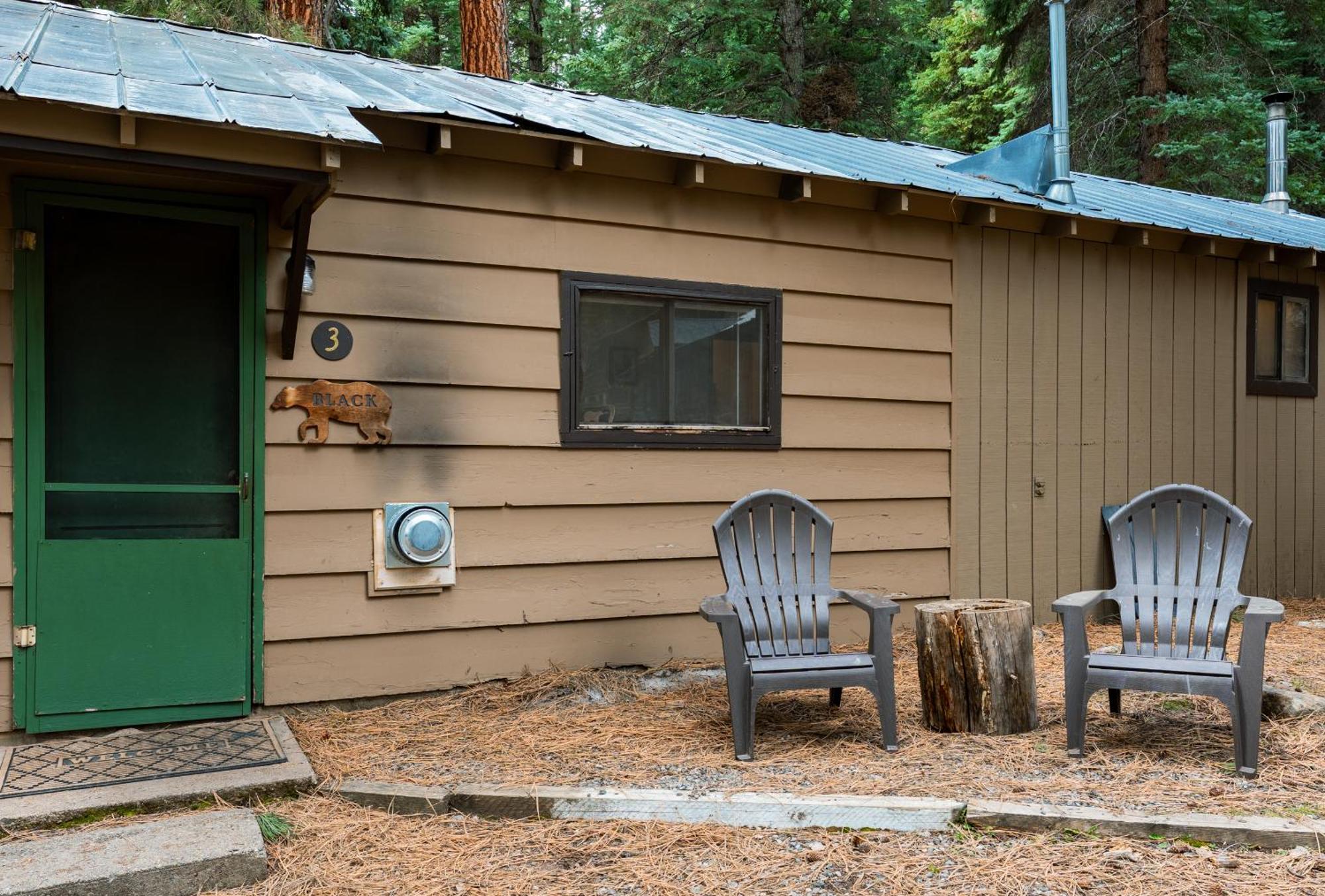 Bear Paw & Lodge Vallecito