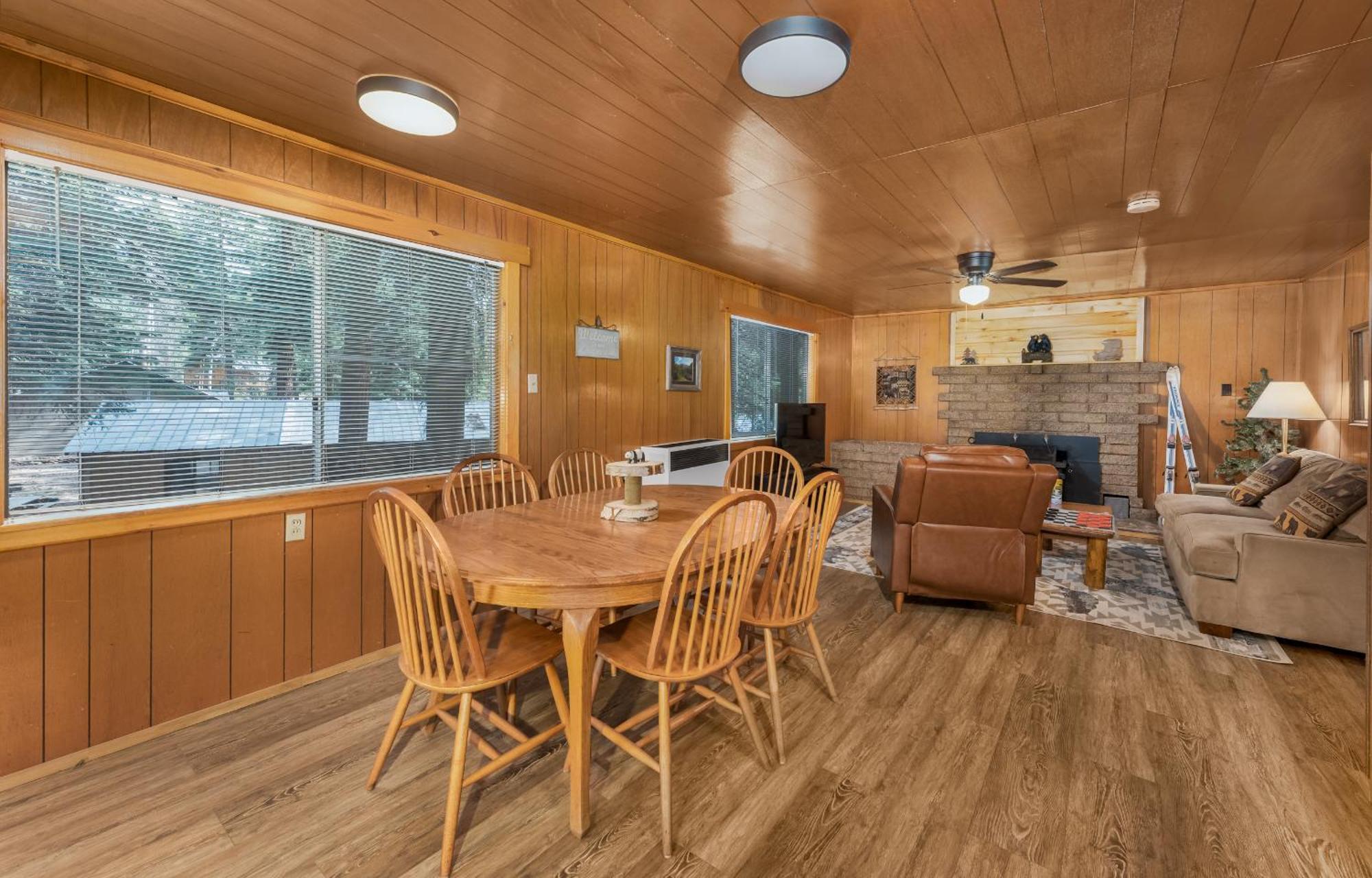 Lodge Bear Paw &