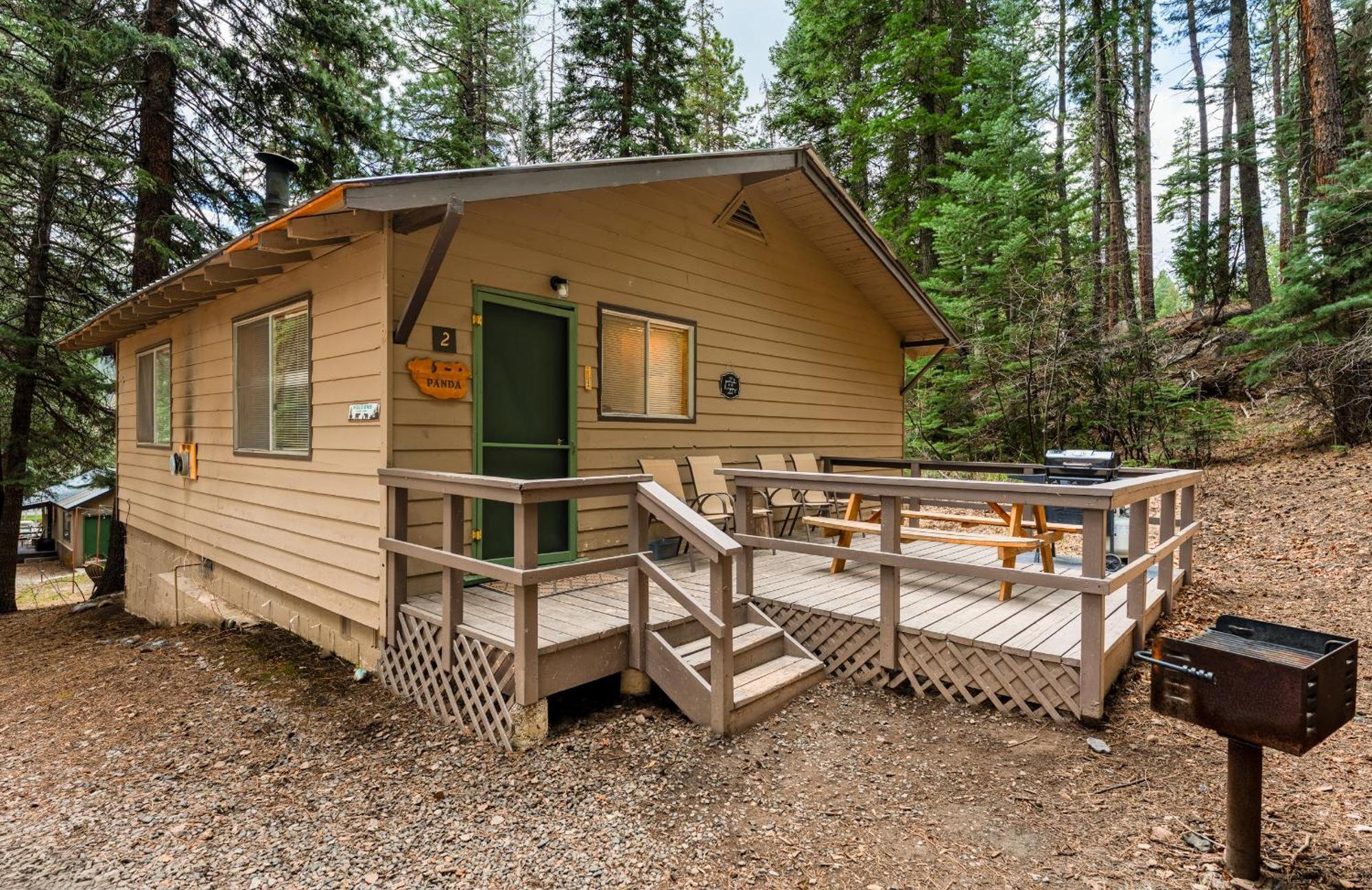 Bear Paw & Lodge Vallecito