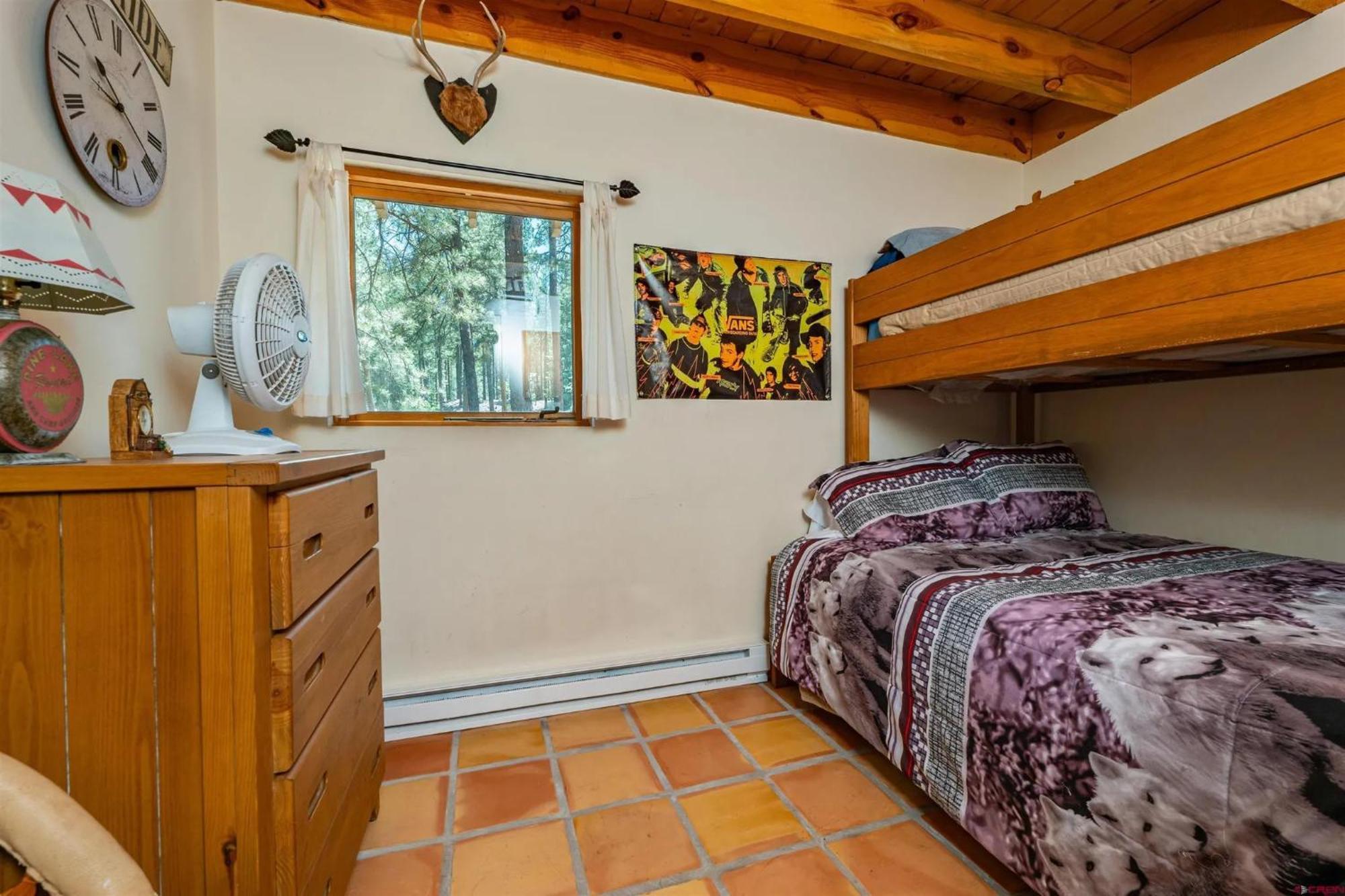 Lodge Bear Paw &