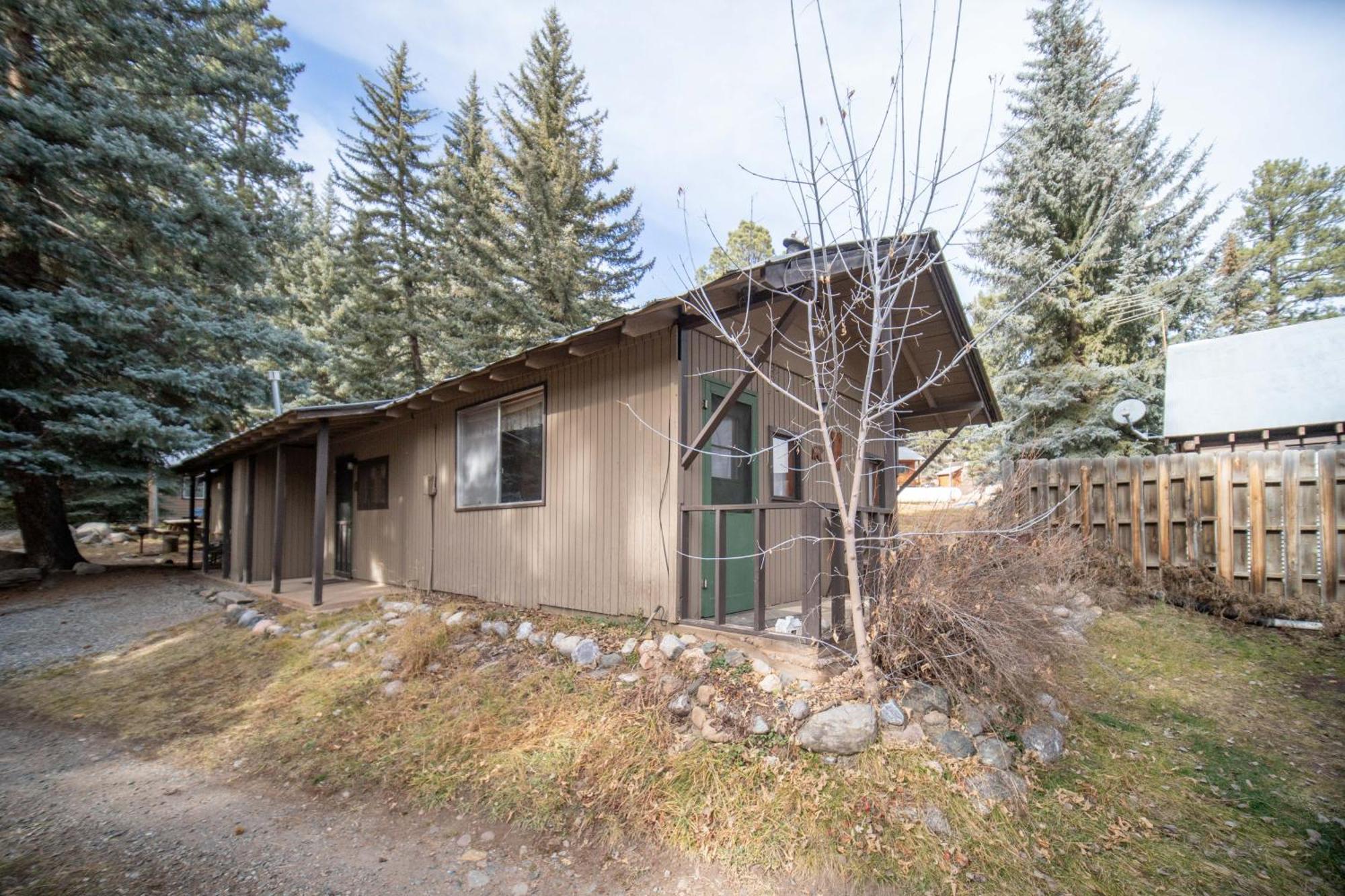 Lodge Bear Paw & Vallecito