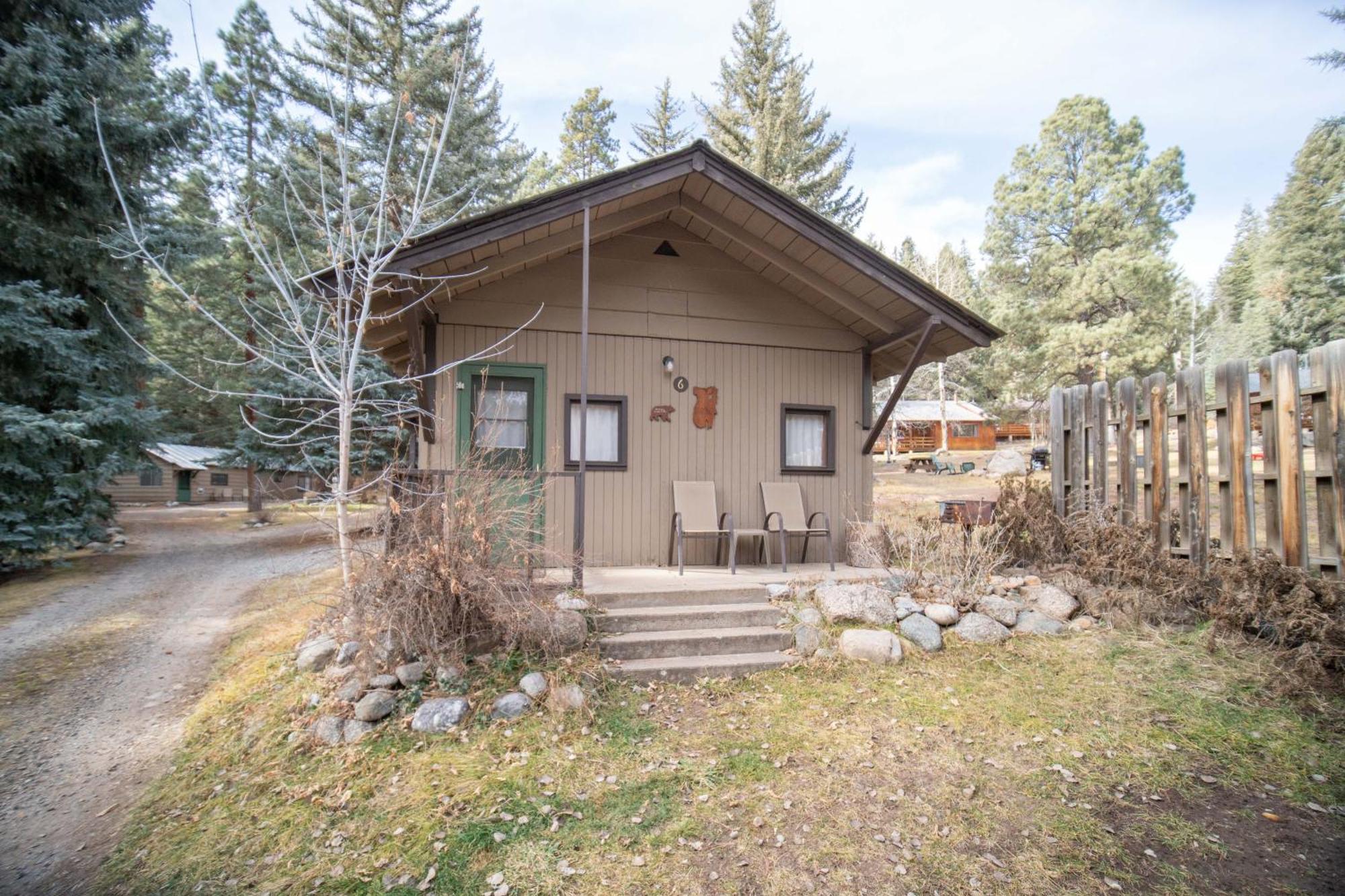 Lodge Bear Paw &