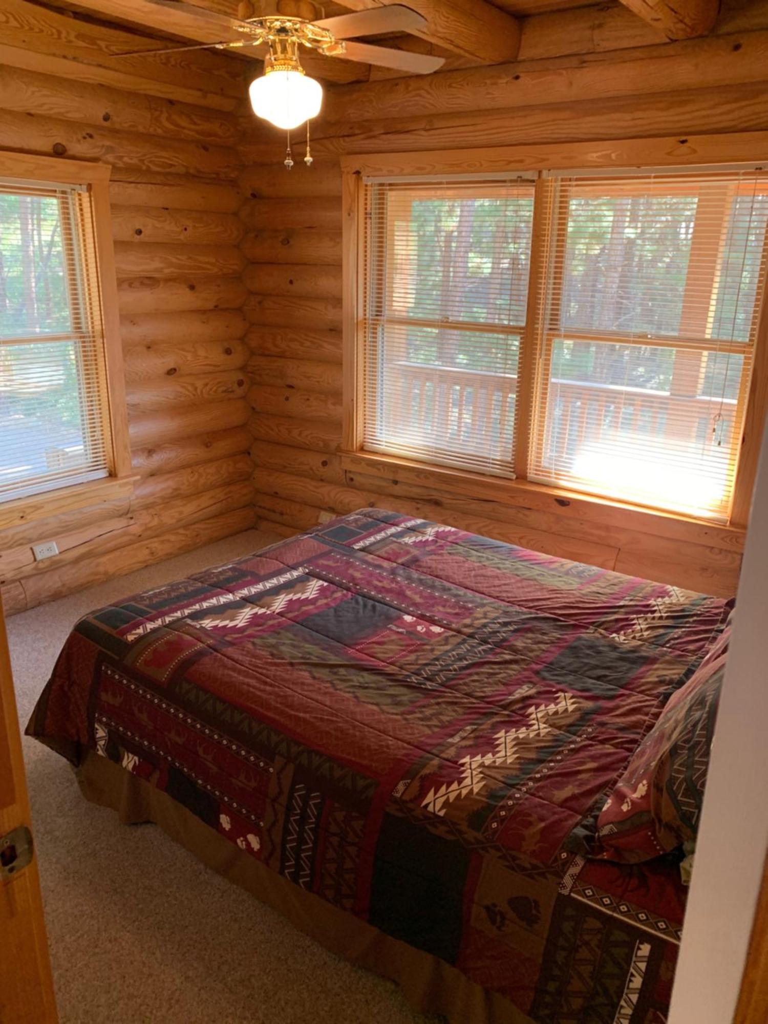 Lodge Bear Paw & Vallecito