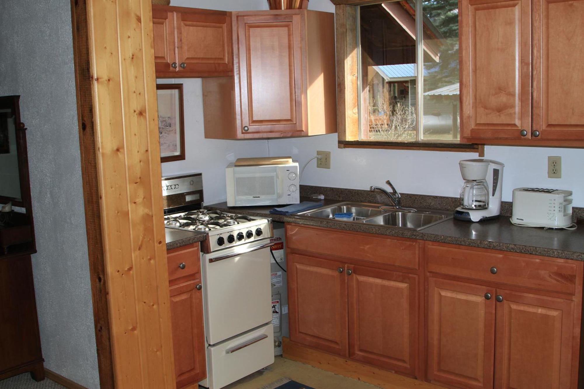 Bear Paw & Lodge Vallecito