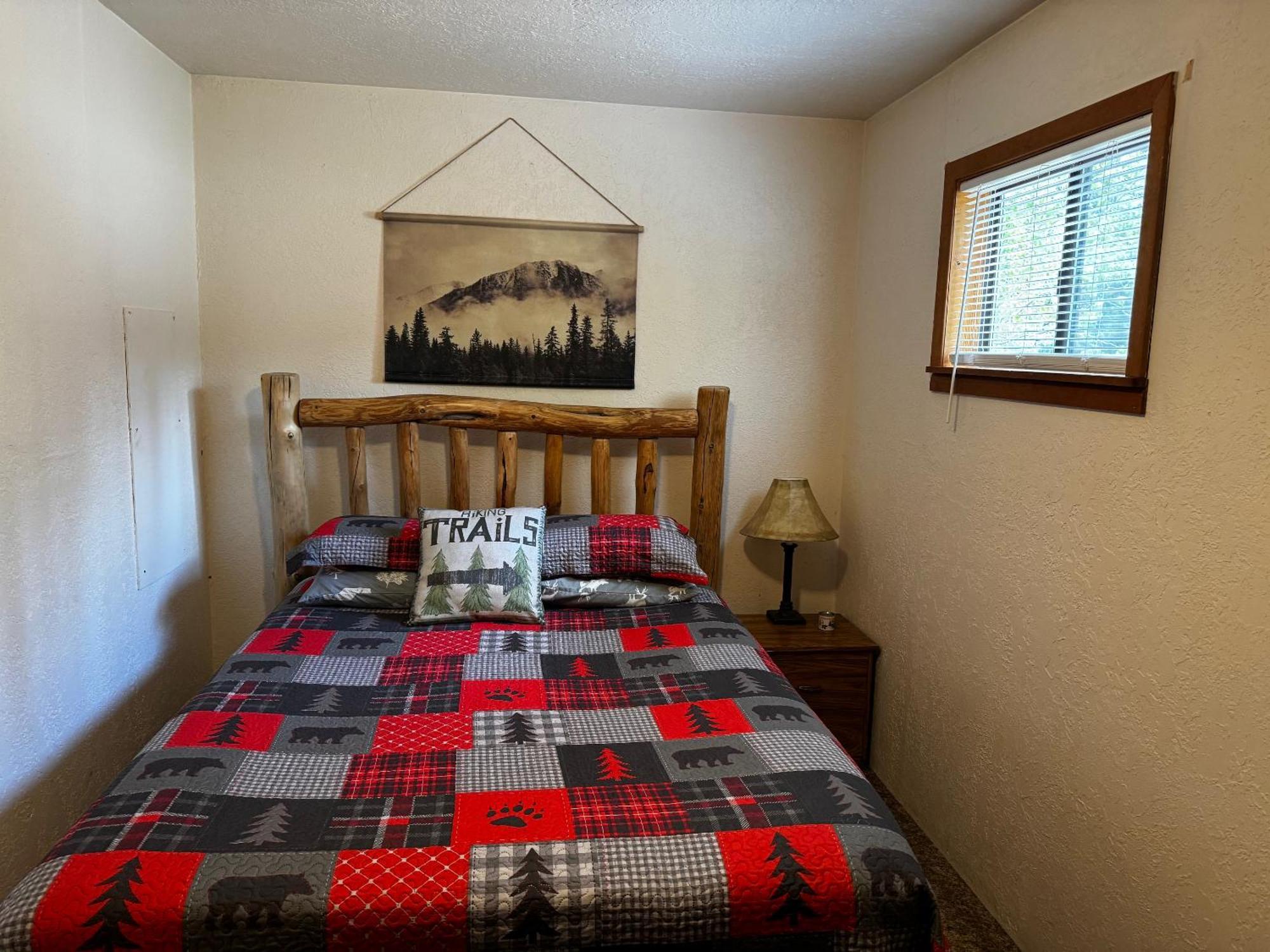 Bear Paw & Lodge *
